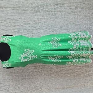 Green Sleeveless Dress